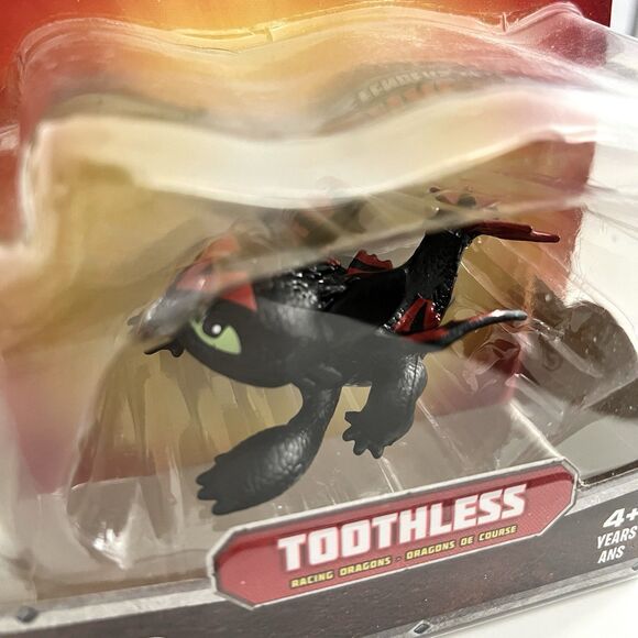 NIB 2013 SET OF TWO How To Train Your Dragon Defenders of Berk Toothless Figures - Picture 4 of 6